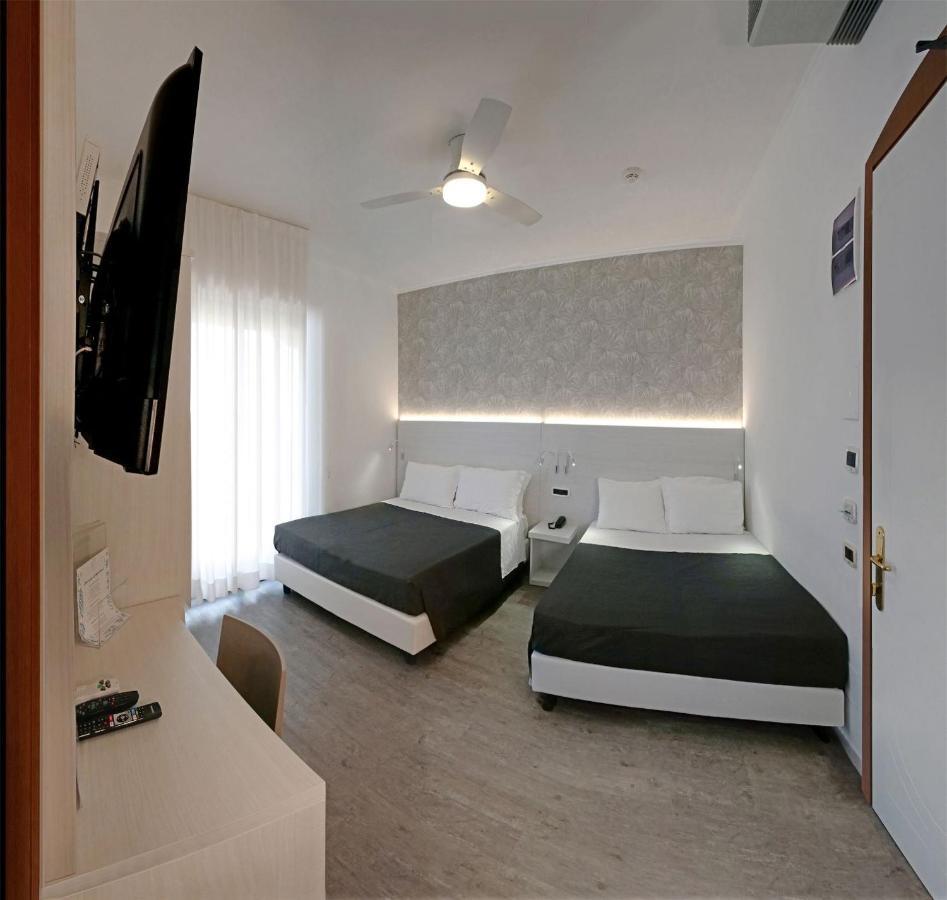 Hotel Venus ガビッチェ・マーレ エクステリア 写真
